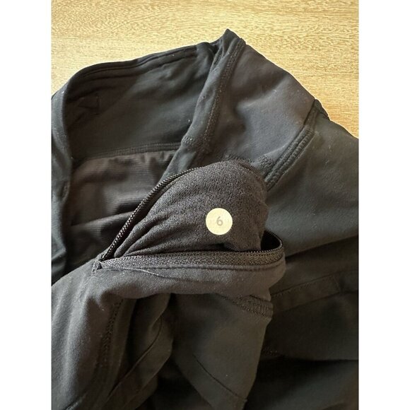 Lululemon Speed Short *4-way Stretch 4” inseam Black Size 6 - Picture 5 of 7